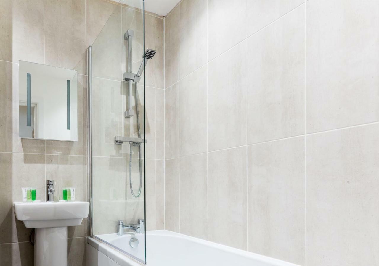 City Centre Apartment พอร์ตสมัธ ภายนอก รูปภาพ