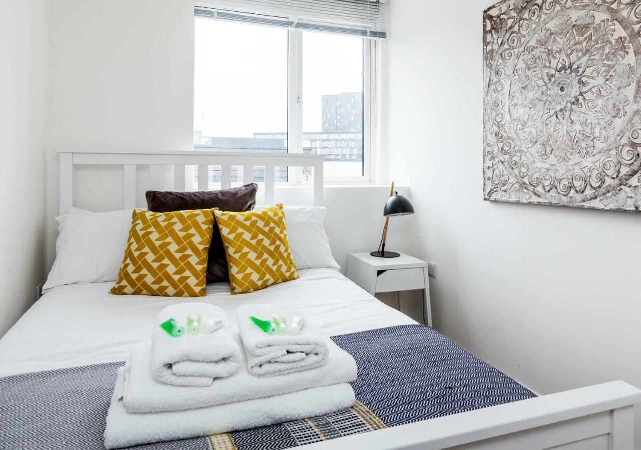 City Centre Apartment พอร์ตสมัธ ภายนอก รูปภาพ