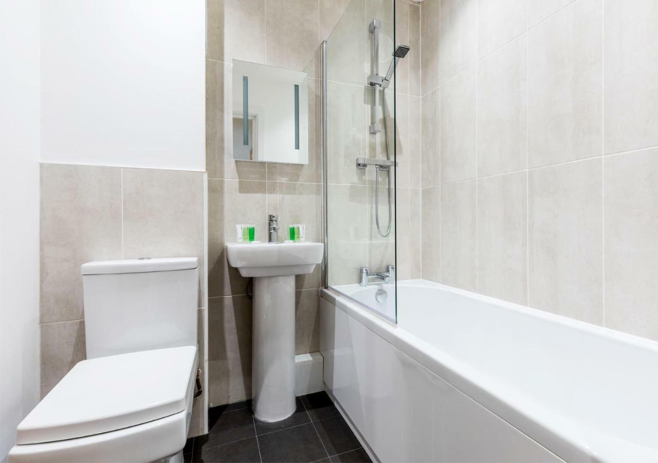 City Centre Apartment พอร์ตสมัธ ภายนอก รูปภาพ